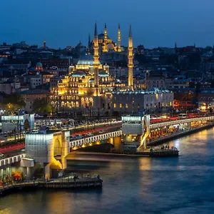 Momento Golden Horn Istanbul